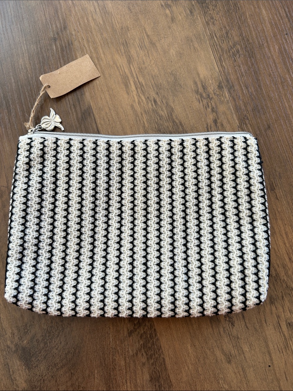 Sisley-Paris Black & Cream Striped Crochet Cosmetic Pouch - Picture 4 of 5